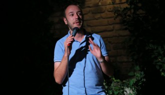 Veče stendap komedije sa Filipom Ugrenovićem