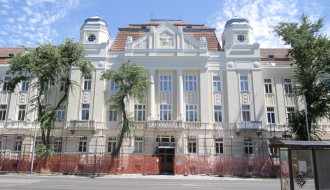 Radovi na fasadi škole