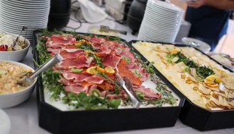 Nedeljni ručak u restoranu Panorama