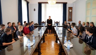 Uručenje stipendija učenicima prvih razreda srednjih škola deficitarnih zanatskih zanimanja tehničke struke