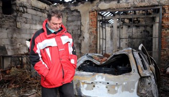 Požar u dvorištu porodičnog gazdinstva Šimona Ostrogonca