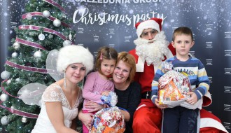 Dodela novogodišnjih paketića u preduzeću Gordon (Calzedonia) - 2. deo