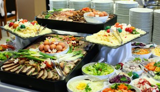 Nedeljni ručak u restoranu Panorama