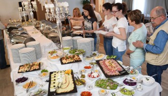 Nedeljni ručak u restoranu Panorama