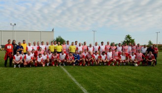 Fudbal: Preporod - Crvena zvezda (veterani)
