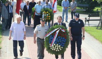 Polaganje venaca povodom Dana borca