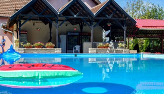 Bazen Olimp na Kelebiji