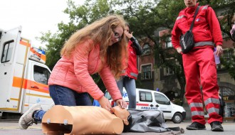 Manifestacija "Pokrenimo srce"