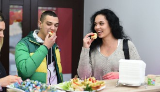 Otvaranje novog restorana brze hrane "Fast Food Mara"