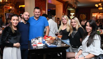 Interested Acoustic Tri Gitare