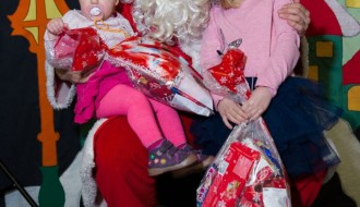 Dodela paketića za decu