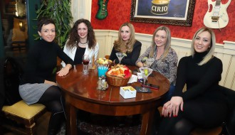 Larisa - Akustična Svirka