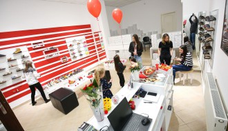 Otvaranje prodavnice obuće "Grubin"