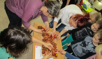 Deca u projektu "Tradicionalni Uskrs / Vaskrs moje bake"