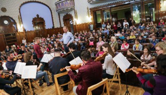 Koncert Muzičke škole "Kako se svira u orkestru" za decu nižih razreda