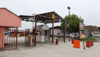 Buvljak - obijanje tezgi