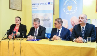 Uručivanja ugovora za potrebe energetske sanacije objekta Službe "Otvorena zaštita" i Gerontološkog kluba "Centar II"