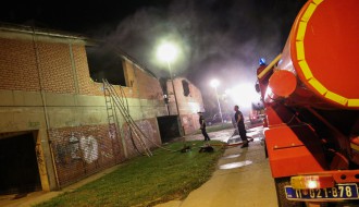 Gašenje požara na centralnim garažama u Šumskoj