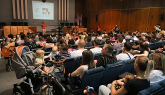 Javni čas pravilne upotrebe dečjih autosedišta