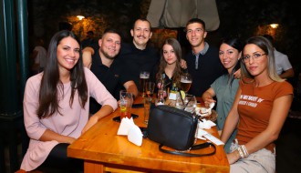 Acoustic pop-rock - akustična svirka