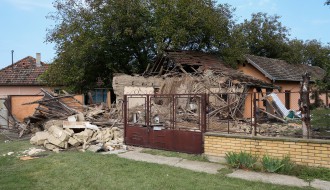 Na mestu eksplozije gasne instalacije