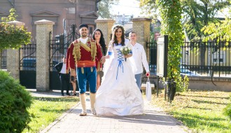 Crkveno venčanje u tradicionalnim odorama