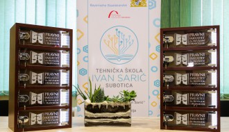 Donacija kutija-ormarića za punjenje telefona