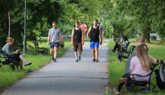 Šetnja Dudovom šumom