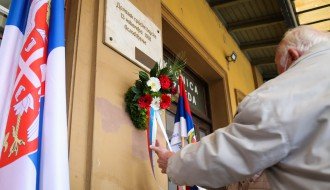 Polaganje venaca na Spomen ploču oslobodiocima Subotice