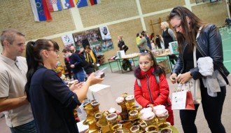 Humanitarni bazar za Leonu i Milu