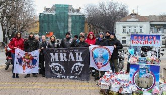 Štand "Svi za Kosmet" - prikupljanje paketića za decu sa KiM