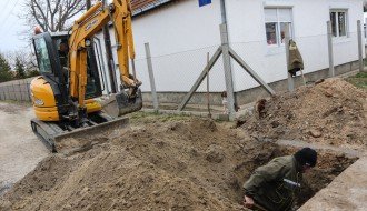 Radovi na izgradnji vodovodne mreže u MZ Makova sedmica (Diljska ulica)