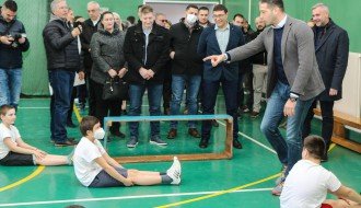 Poseta ministra sporta Vanje Udovičića OŠ "Sveti Sava"