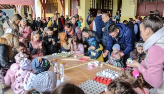 Vaskrs na Paliću - dečja radionica oslikavanja vaskršnjih jaja