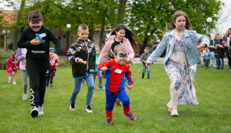 Dečja uskršnja trka u Paligo Palati