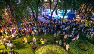 Atmosfera sa interetno festivala zabeležena sa visine