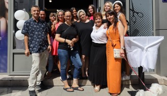 Ženski frizerski salon "Tron"