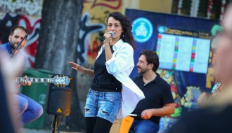 Svirka na Trgu za Melindu Sabo i šetnja gradom