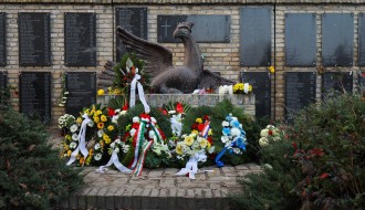 Komemoracija žrtvama iz 1944. godine (spomenik "Ptica slomljenih krila")