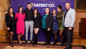 Novogodišnja proslava kompanije "Patent Co."