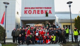 Bajkeri obradovali mališane "Kolevke"