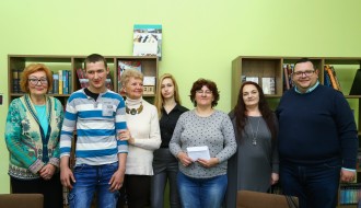 Uručenje novčane donacije Kola srpskih sestara učeniku Tehničke škole