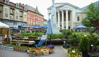 Sajam cveća na Gradskom trgu
