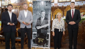 Dodela priznanja dr Ferenc Bodrogvari