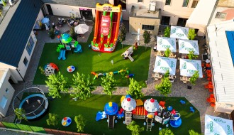 "Family centar" - igraonica, picerija i poslastičarnica