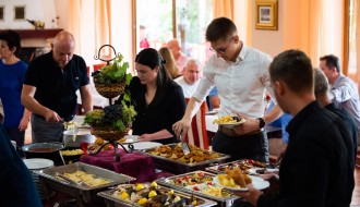 Otvaranje restorana "Shiraz"