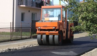 Obilazak radova na izgradnji kolovoza u Ulici Ernea Kiša