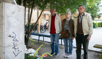 Polaganje venaca kod postamenta Jovanu Mikiću Spartaku