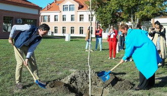 Kamp omladinskog aktivizma