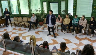 Predavanje za srednjoškolce na temu kako postupiti u slučaju saobraćajne nezgode